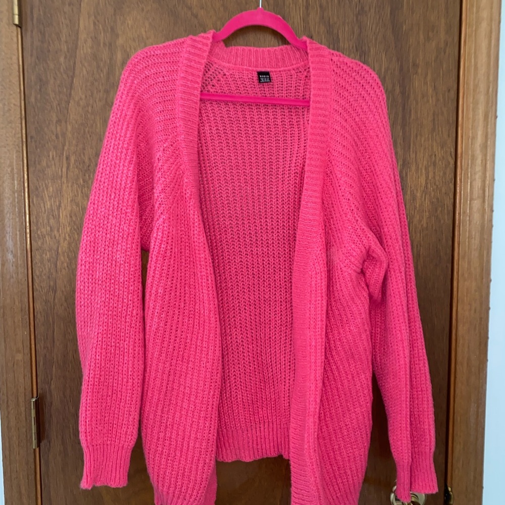 BRAND NEW! PINK OPEN KNIT CARDIGAN.